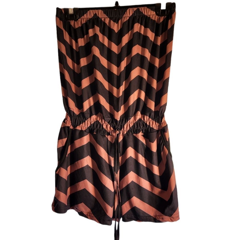 Romper Dark Dusty Rose Black Zigzag Design Womens  Size Medium